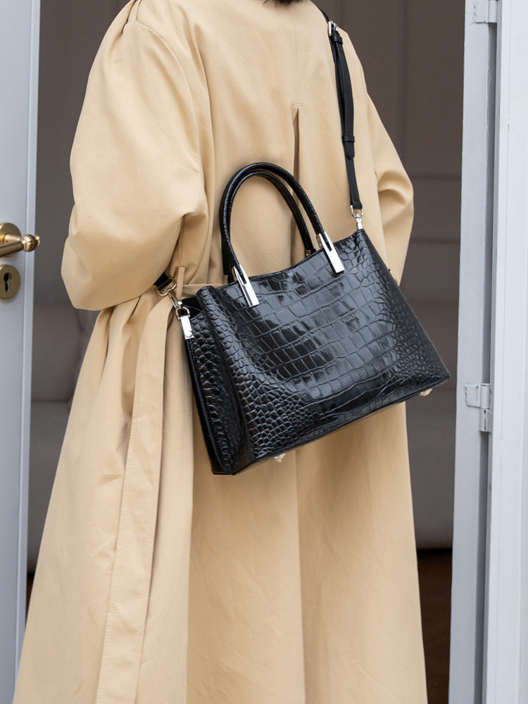 Borsa a mano Aidrani da donna  - Leatherwork Designs recensione e prezzo